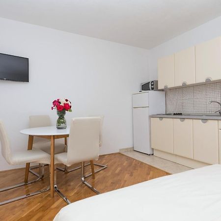 Skiljini Dvori - Apartman Makarska Eksteriør bilde