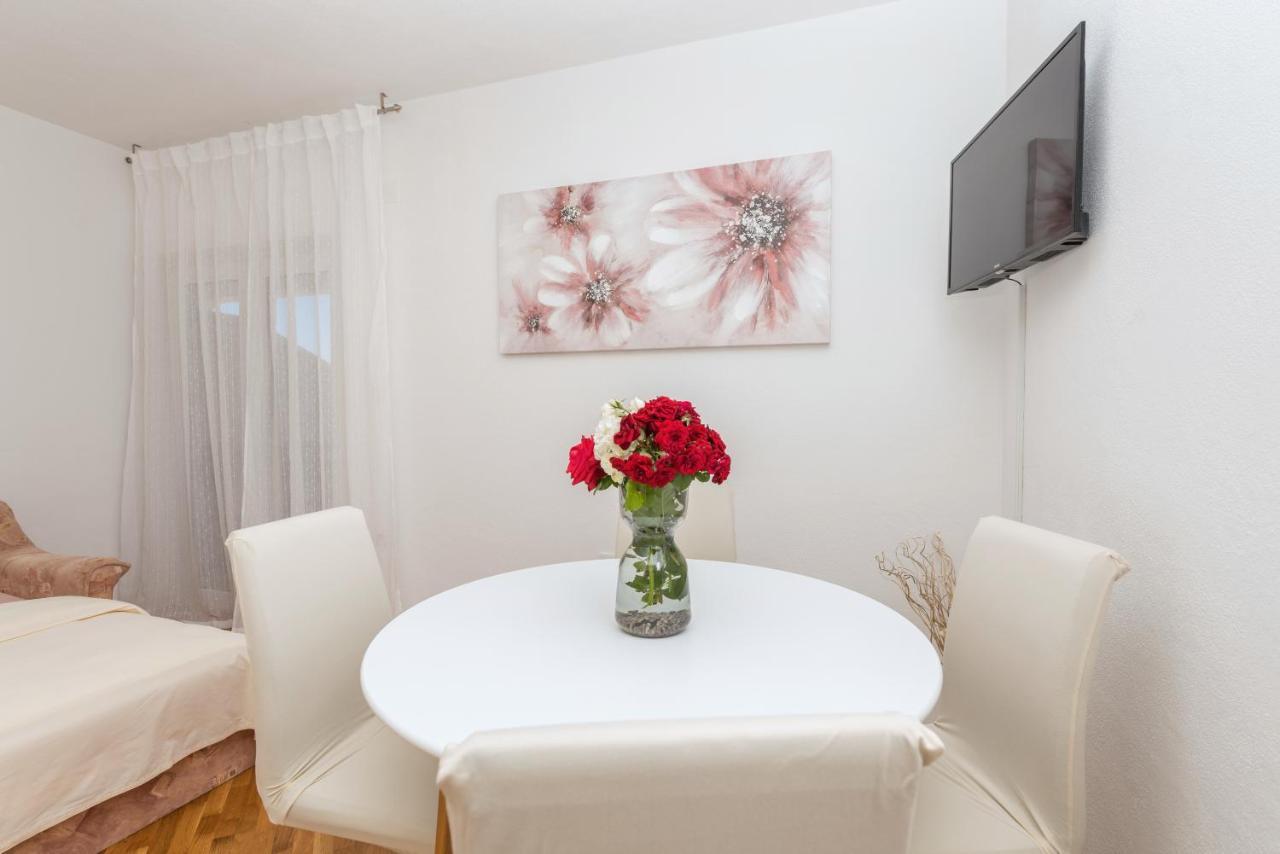 Skiljini Dvori - Apartman Makarska Eksteriør bilde