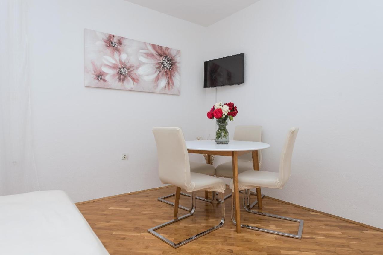 Skiljini Dvori - Apartman Makarska Eksteriør bilde