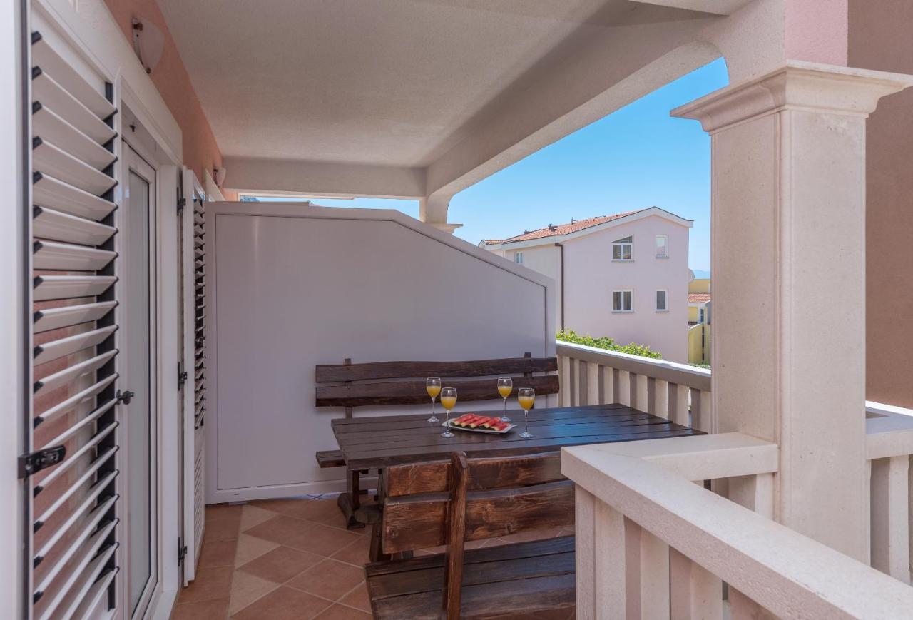 Skiljini Dvori - Apartman Makarska Eksteriør bilde